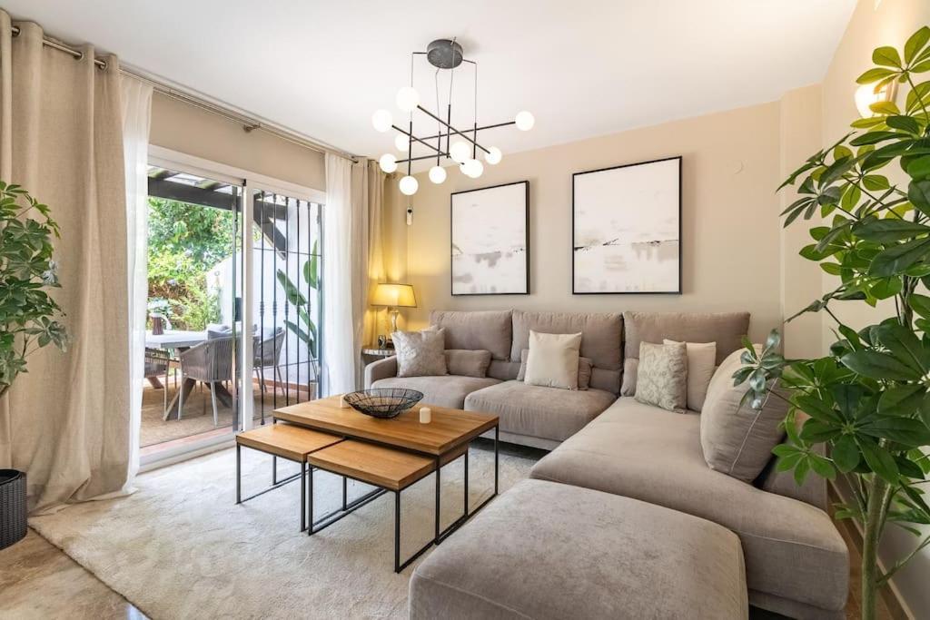 Unique Townhouse In Front Of Puerto Banus Apartman Marbella Kültér fotó