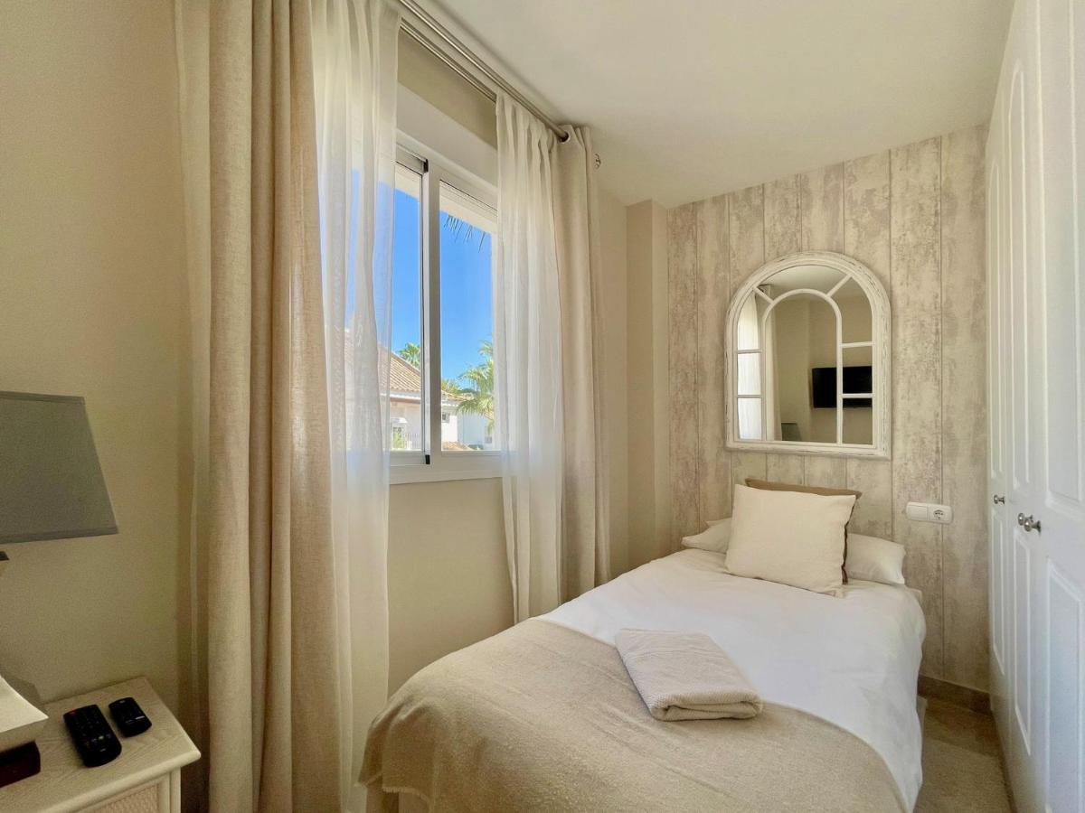 Unique Townhouse In Front Of Puerto Banus Apartman Marbella Kültér fotó