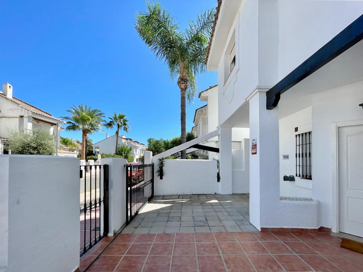 Unique Townhouse In Front Of Puerto Banus Apartman Marbella Kültér fotó